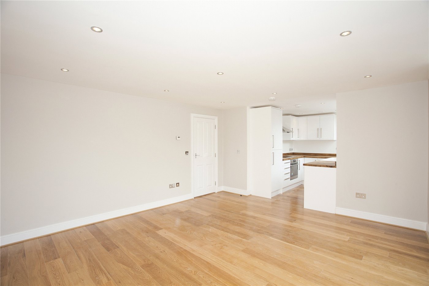 Reception/Kitchen